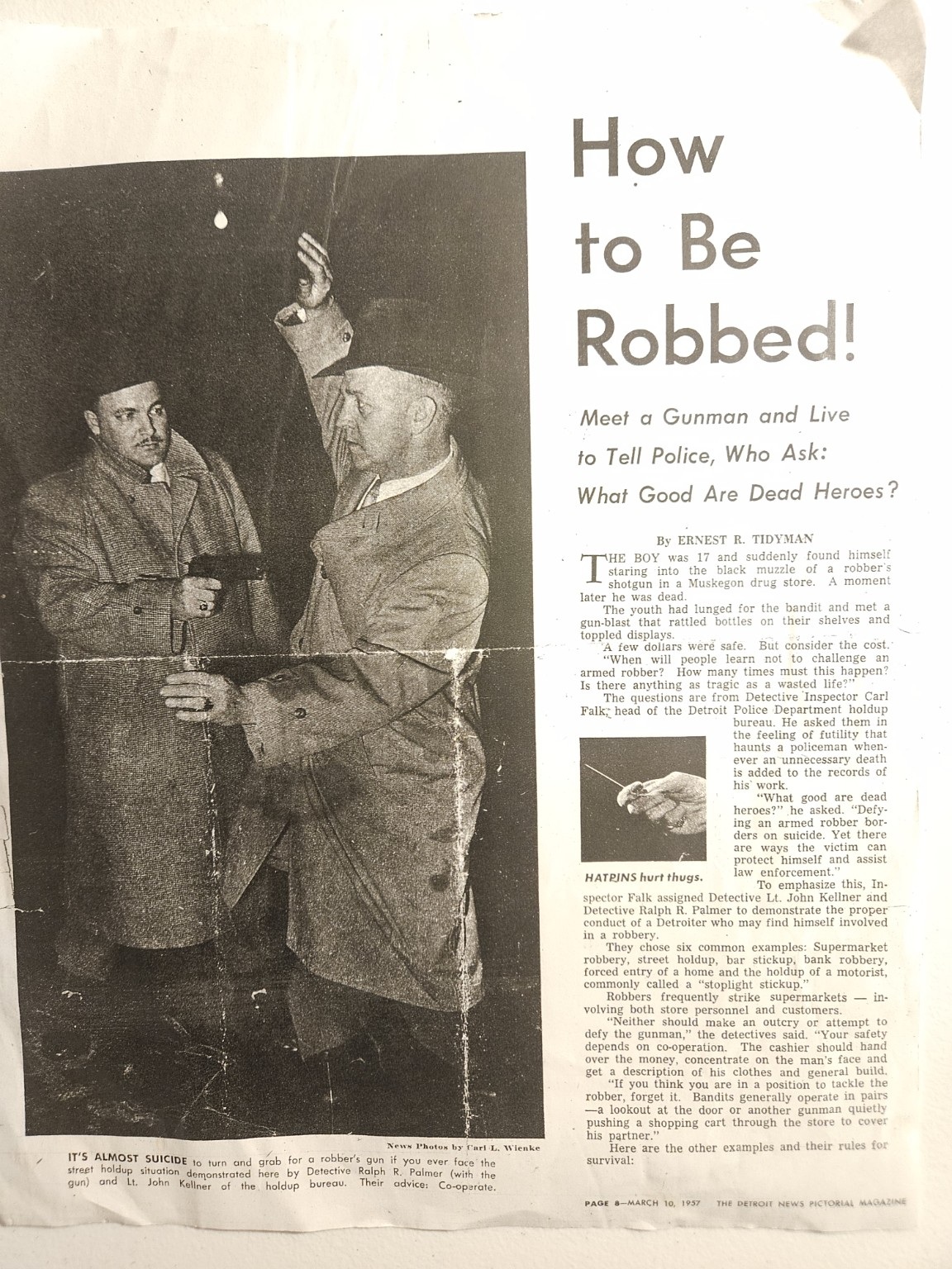 Detroit News Pictorial Magazine page How to Be Robbed featuring Ralph Palmer